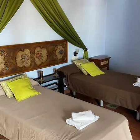 Otel Rural La De Cigueenas Jerez De Los Caballeros