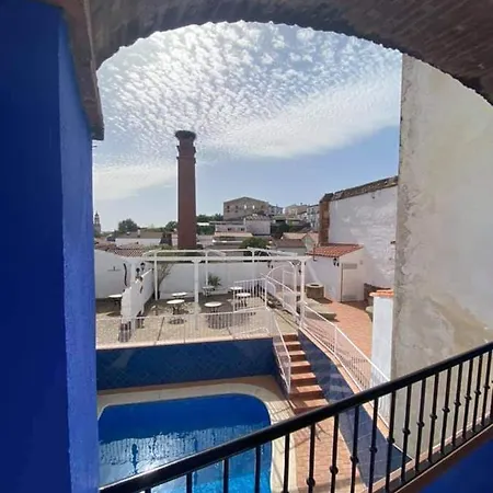 Rural La De Cigueenas Otel