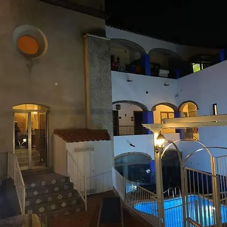 Rural La De Cigueenas Otel 2*