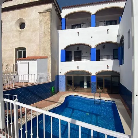 Hotel Rural La De Cigueenas 2*