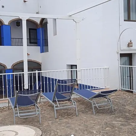 Rural La De Cigueenas Hotel 2*