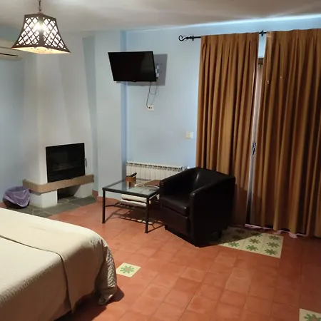 Rural La De Cigueenas Jerez De Los Caballeros