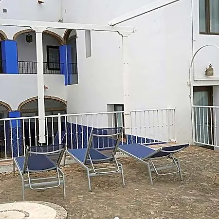 Rural La De Cigueenas Otel 2*