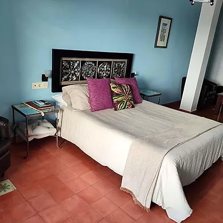 Rural La De Cigueenas Otel 2*