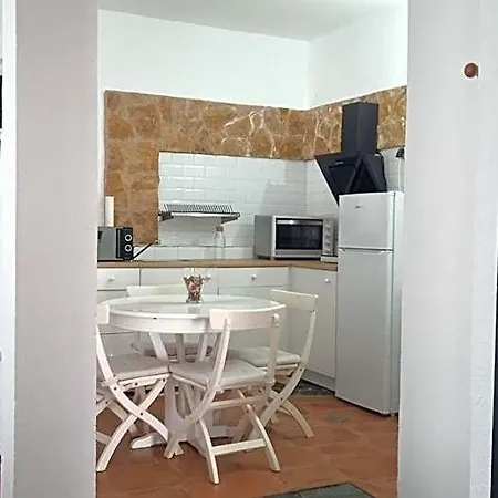 Otel Rural La De Cigueenas 2*