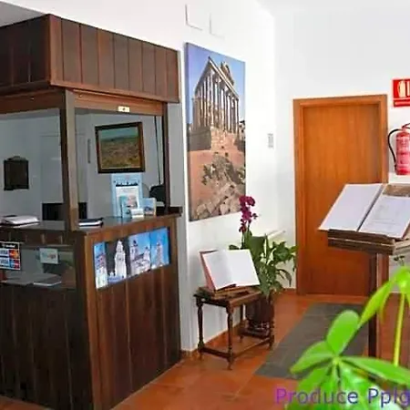 Otel Rural La De Cigueenas