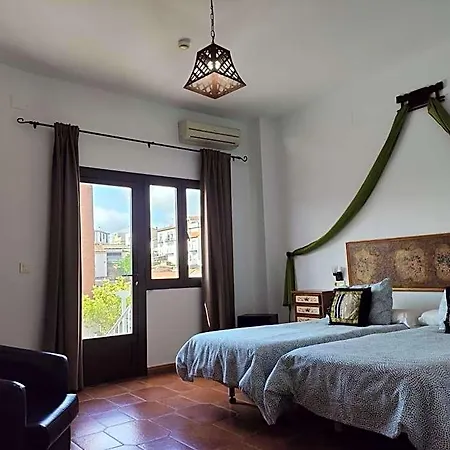 Otel Rural La De Cigueenas