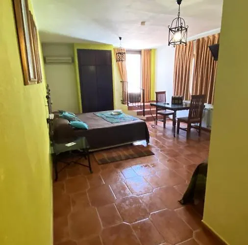 Rural La De Cigueenas Hotel Jerez De Los Caballeros