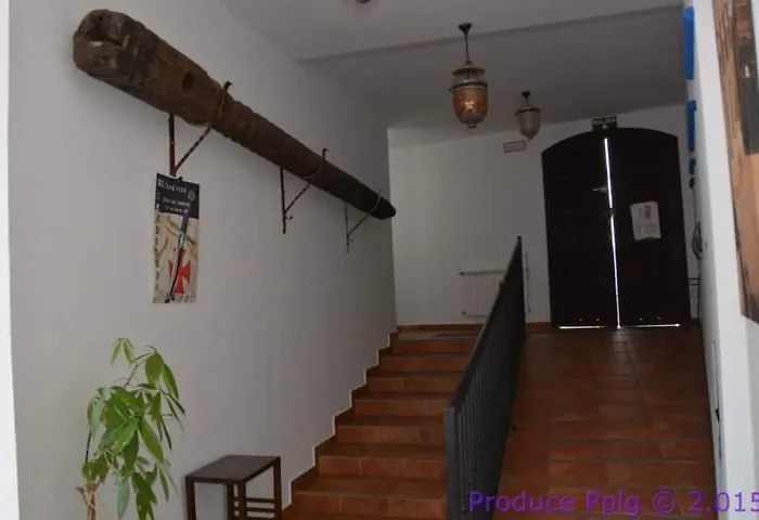 Hotel Rural La De Cigueenas 2*