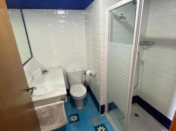 Hotel Rural La De Cigueenas