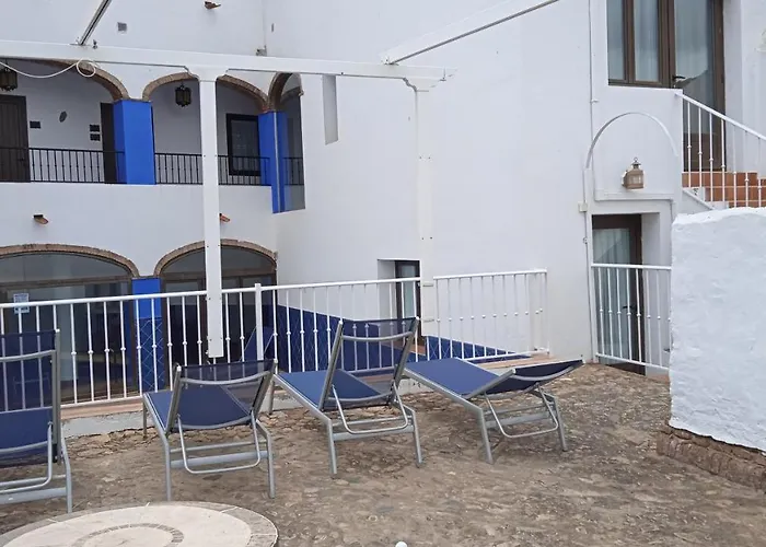 Rural La De Cigueenas Hotel 2*