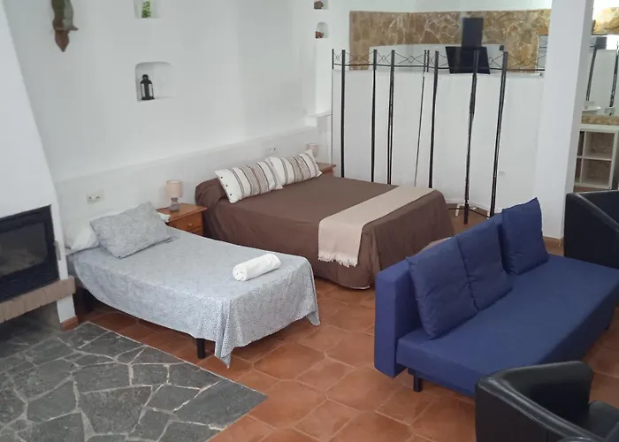 Hotel Rural La De Cigueenas