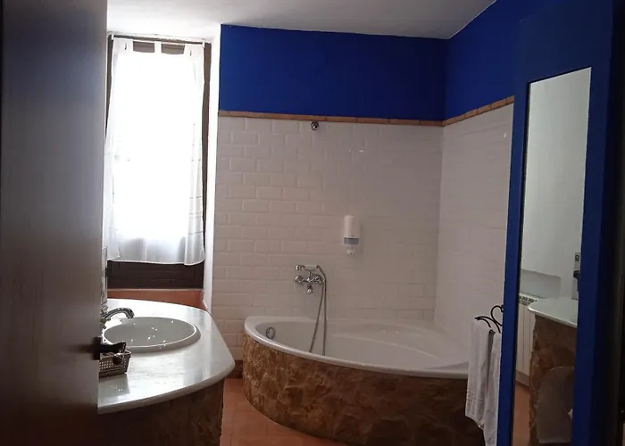 Rural La De Cigueenas Hotel 2*