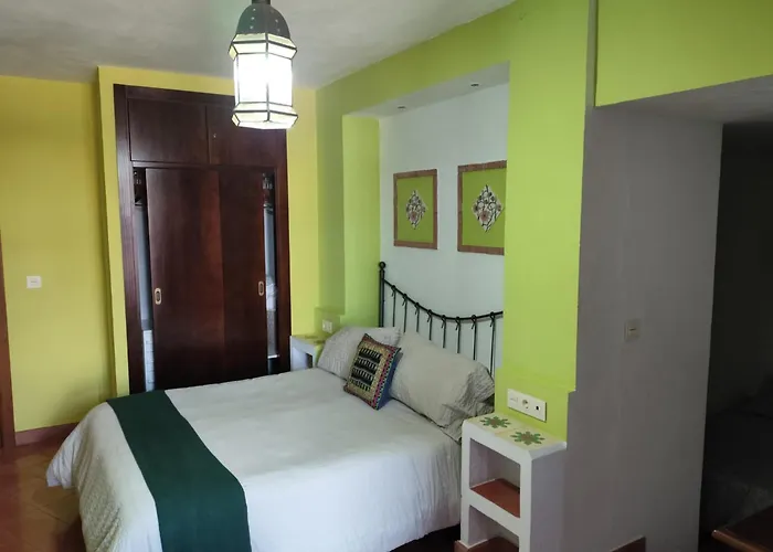 Hotel Rural La De Cigueenas