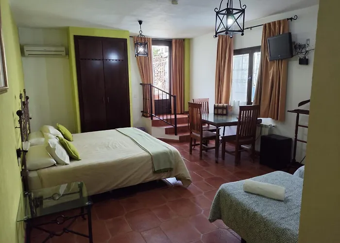 Rural La De Cigueenas Jerez De Los Caballeros